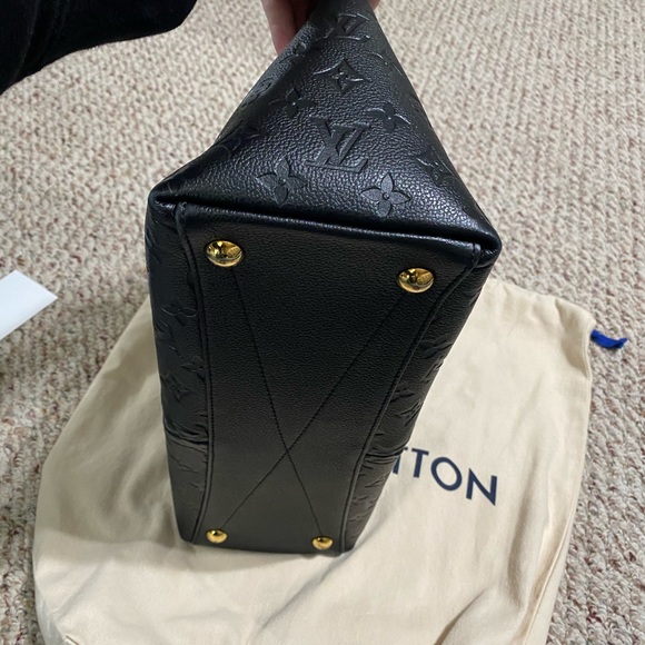 Louis Vuitton Empreinte V Tote - Picture 9 of 10